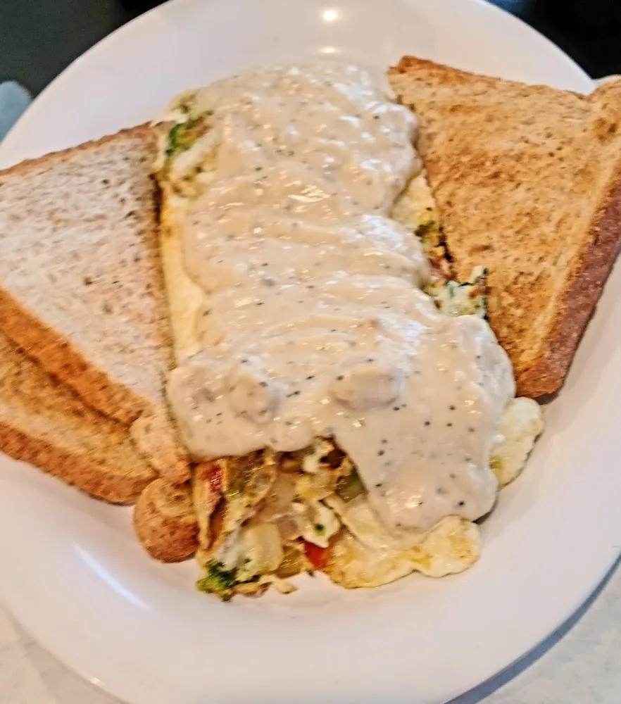 Vegetarian Omelette with Sausage Gravy